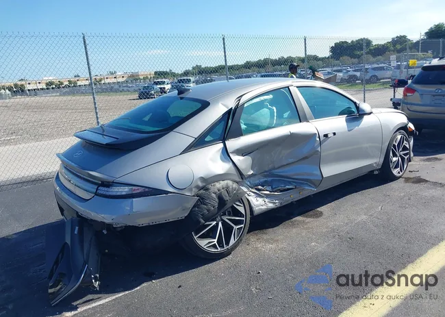 KMHM34AA7PA021418: 43180846