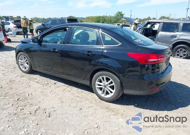 1FADP3F21HL321858: 43180858