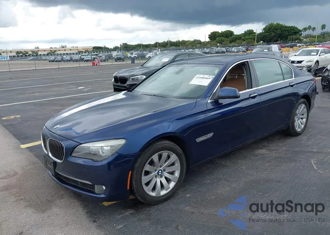 WBAKC8C52AC431474: 43180969