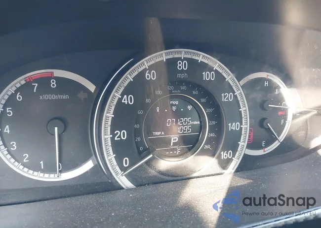 1HGCR2F30GA233267: 43182047