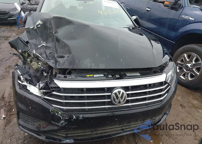 3VWCB7BU9KM183296: 43182053