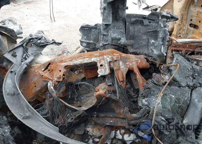 1FM5K8D88HGC17051: 43182084