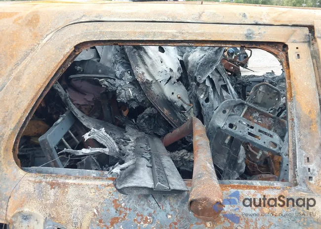 1FM5K8D88HGC17051: 43182084