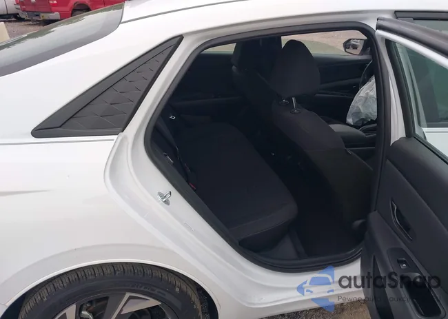 KMHLM4DG7SU894585: 43182211