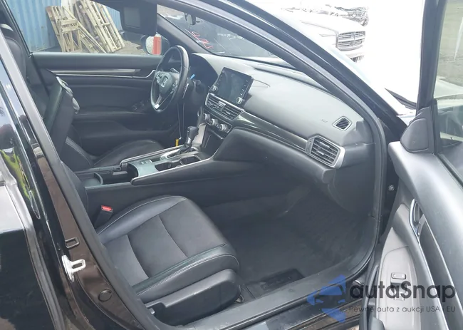 1HGCV1F3XJA048270: 43182391