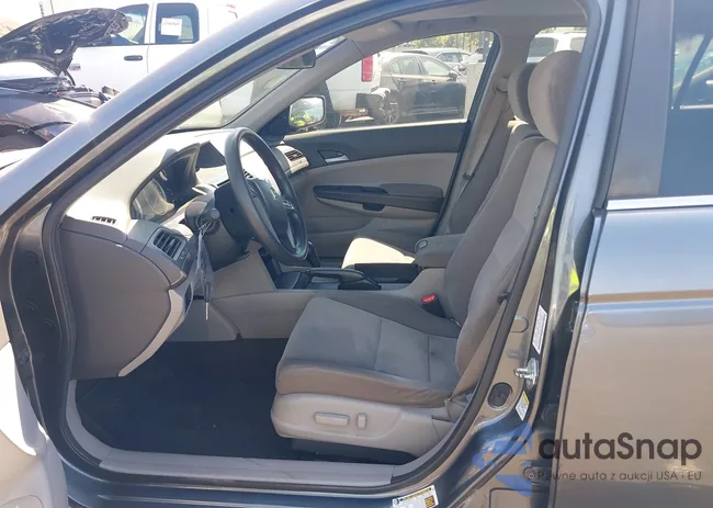 1HGCP2F40AA012418: 43182491