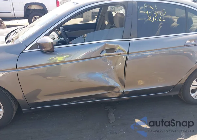 1HGCP2F40AA012418: 43182491