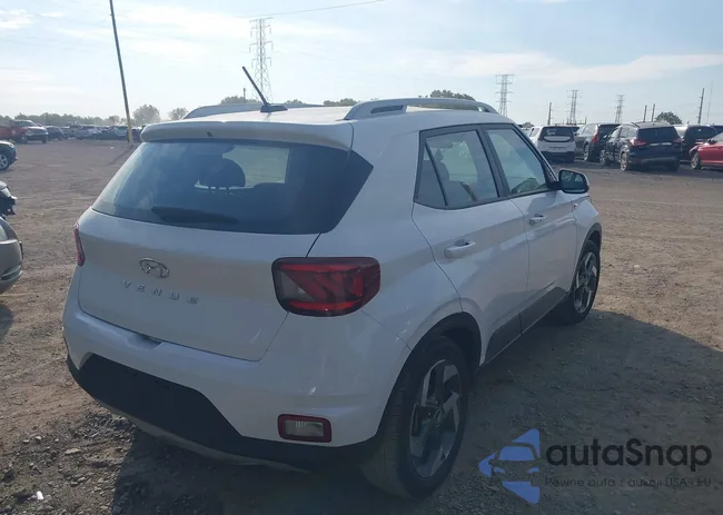 KMHRC8A35RU323919: 43181589