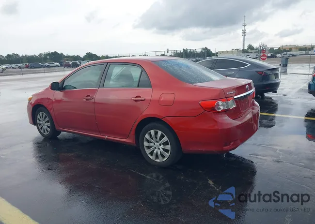 2T1BU4EE3DC945724: 43181676