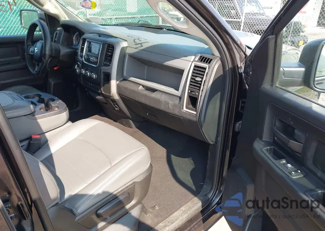 1C6RR7FGXJS138605: 43181683