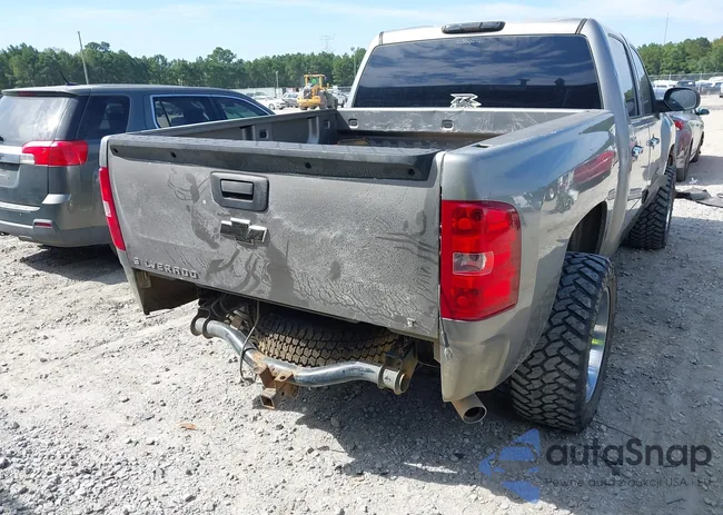 2GCEK13M971577841: 43181705