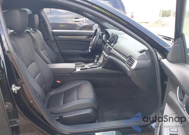 1HGCV1F3XKA004450: 43181706