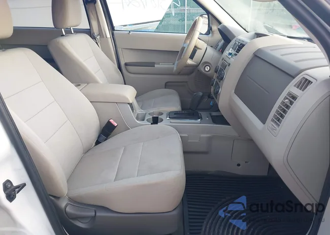 1FMCU9DG7BKC04522: 43181721