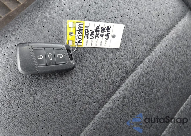 3VWC57BU3MM008925: 43181885