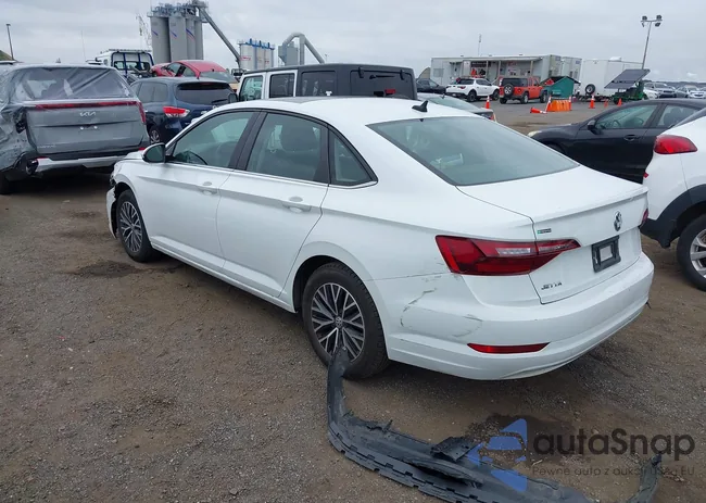 3VWC57BU3MM008925: 43181885