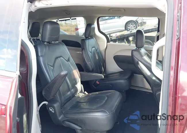 2C4RC1BG1JR119830: 43183269