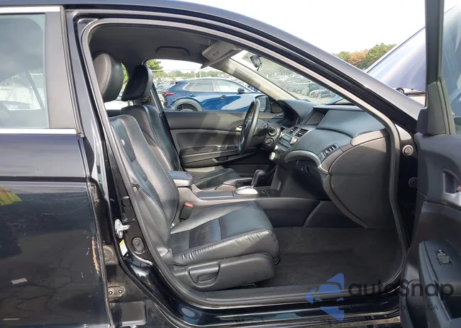 1HGCP2F65BA097033: 43183380