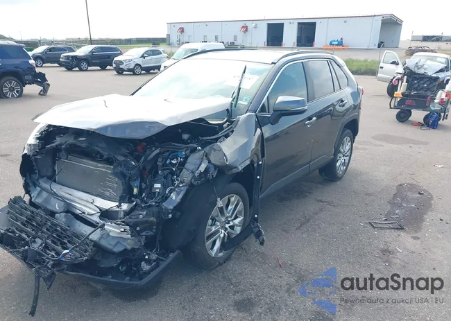 2T3A1RFV3RC462216: 43183387