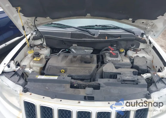 1C4NJCEB8CD616637: 43183392