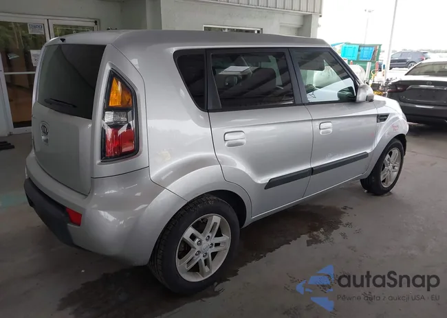 KNDJT2A20A7052776: 43183480