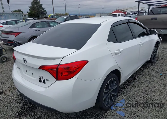 2T1BURHE4JC104659: 43183556