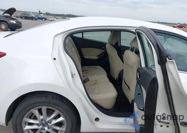 3MZBN1U71JM201036: 43182756