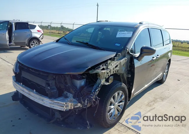 2C4RC1EGXJR144799: 43182764