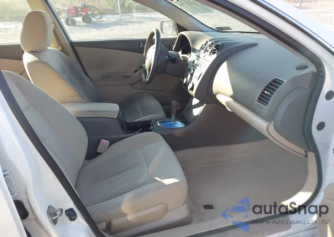 1N4AL2AP5CN452168: 43182775