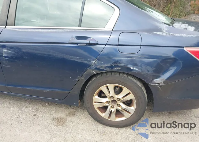 1HGCP2F42AA014008: 43182800