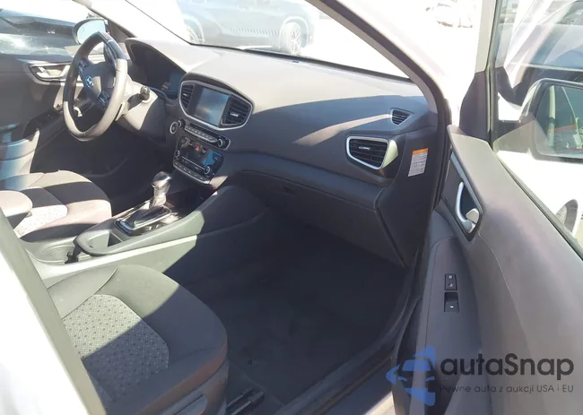 KMHC75LCXKU105955: 43182805