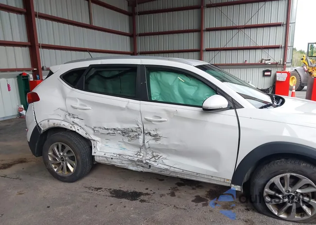 KM8J3CA25HU383818: 43182845