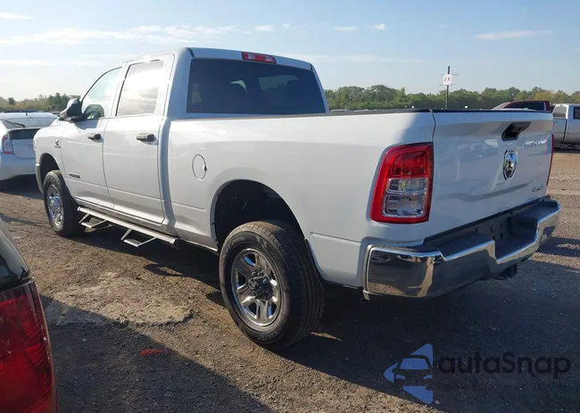 3C6UR5CL0MG632175: 43182946