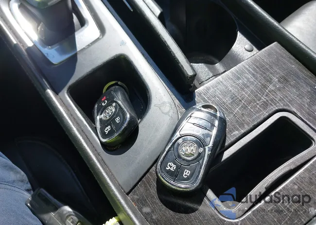 1G4ZP5SS9HU144869: 43184335