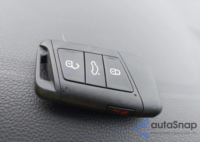 3VW7M7BUXNM031494: 43184496