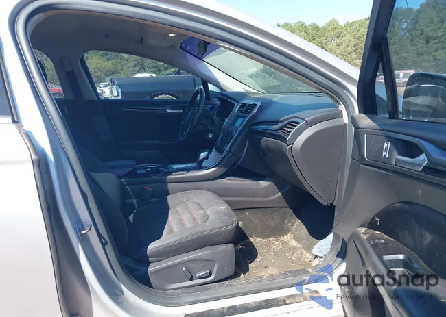 3FA6P0HD8GR398961: 43183601