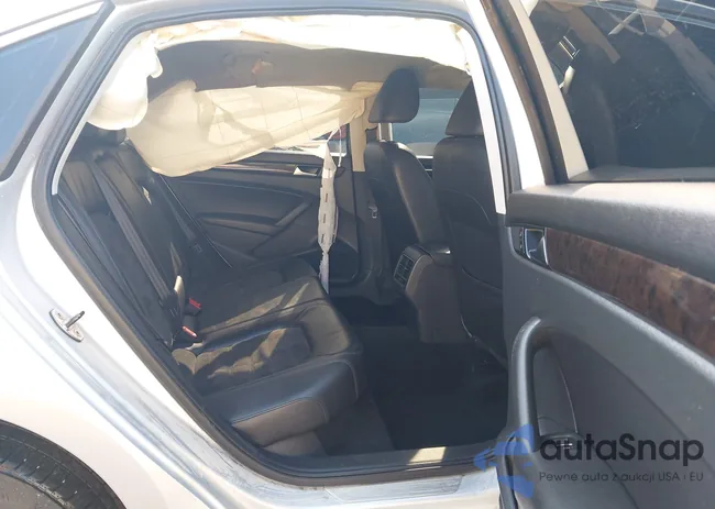 1VWCS7A31EC106288: 43183698