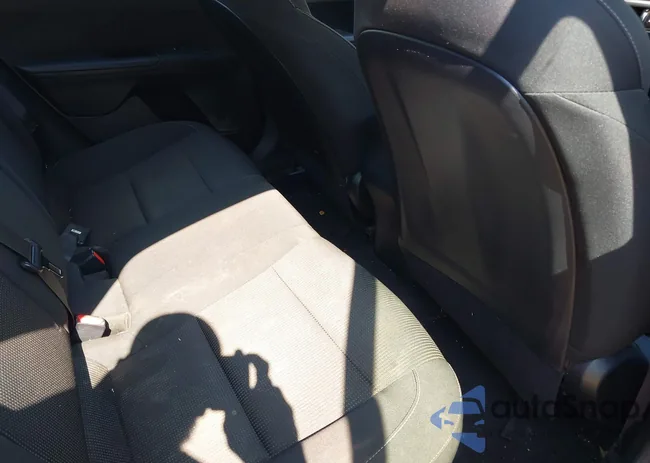 3KPF24AD8KE119843: 43183941