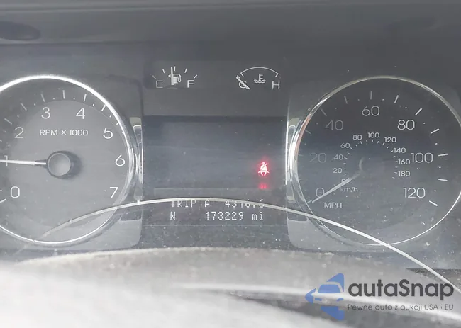 3LNHM26T48R625402: 43183949