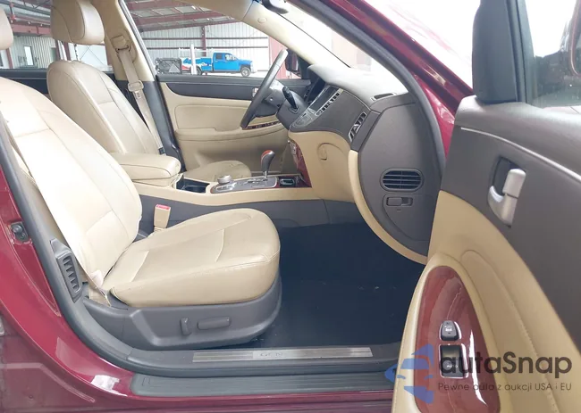 KMHGC4DD2CU204740: 43184661