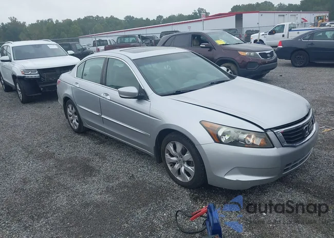 1HGCP26829A050876: 43184747