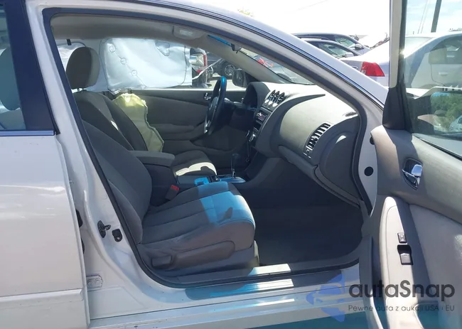 1N4AL2AP8AC182281: 43184860