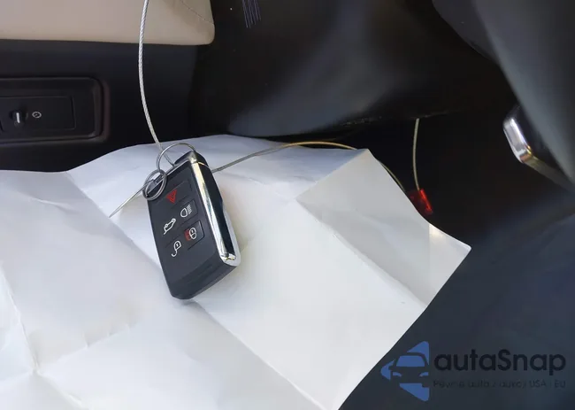 SALWR2RE2KA825683: 43184915