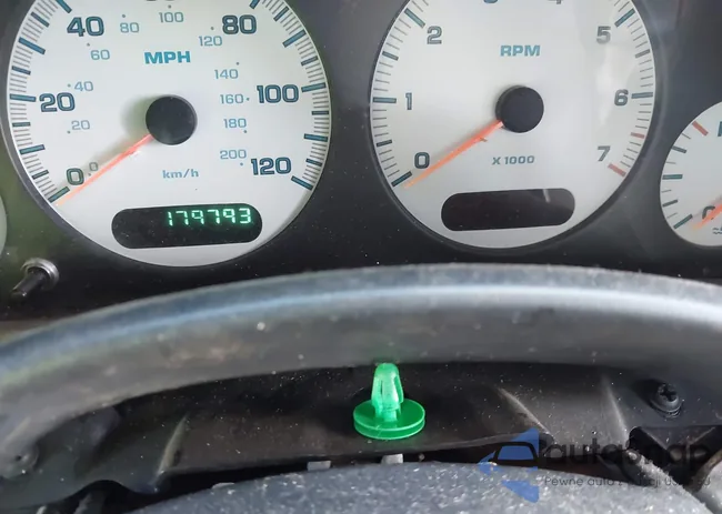 2C4GP74L32R650148: 43184982