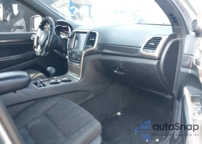 1C4RJFAG6EC262677: 43186037