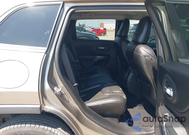 1C4PJLLB1KD278606: 43186181