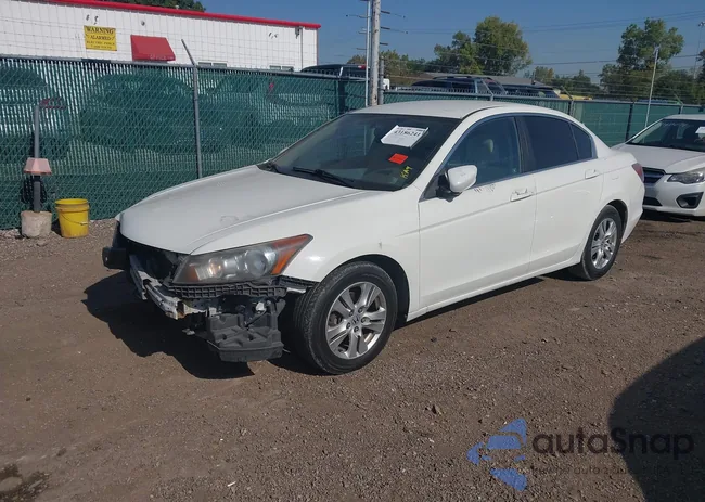 1HGCP2F44AA068345: 43186241