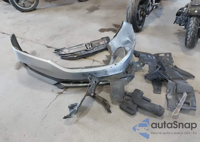 1HGCR2F82HA253677: 43186248