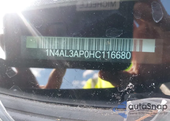 1N4AL3AP0HC116680: 43186453