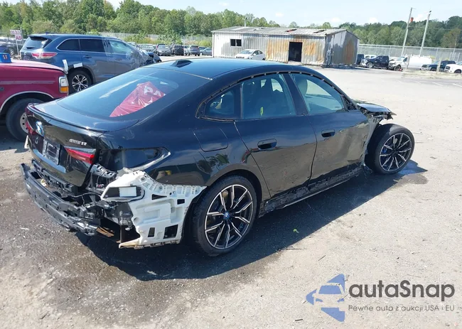 WBY43AW06RFR95835: 43185662