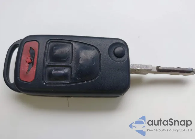 WDBFA68F8YF188020: 43185702